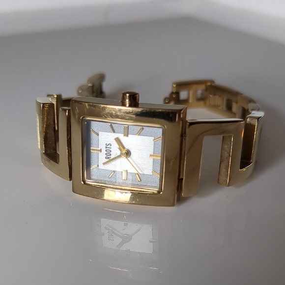 Gold Toned Roots Women's Watch - Picture 4 of 5